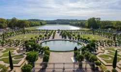 Moring shot of the Versailles’ garden in Paris Moring shot of the Versailles' garden in Paris